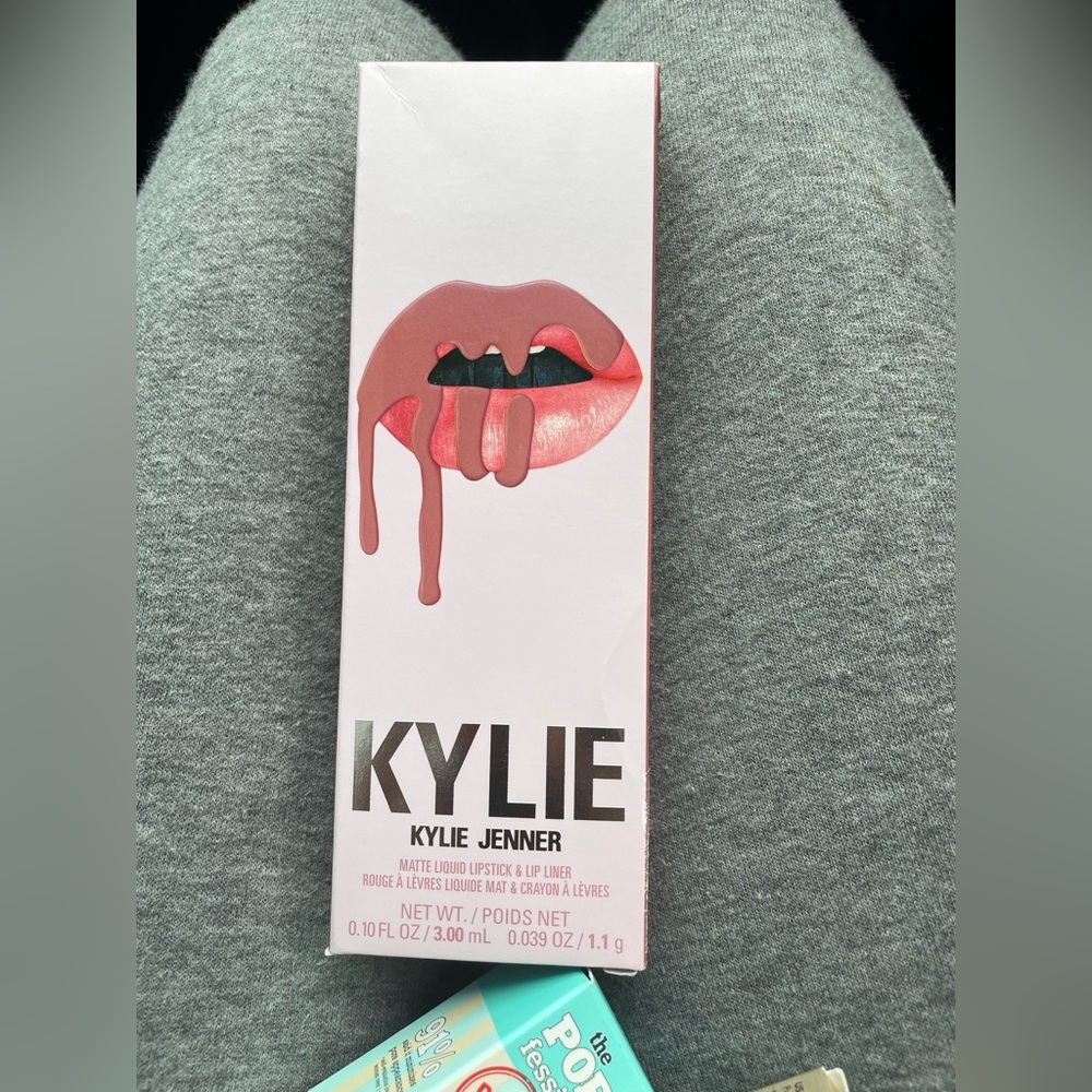 Brand new. I already have this colour